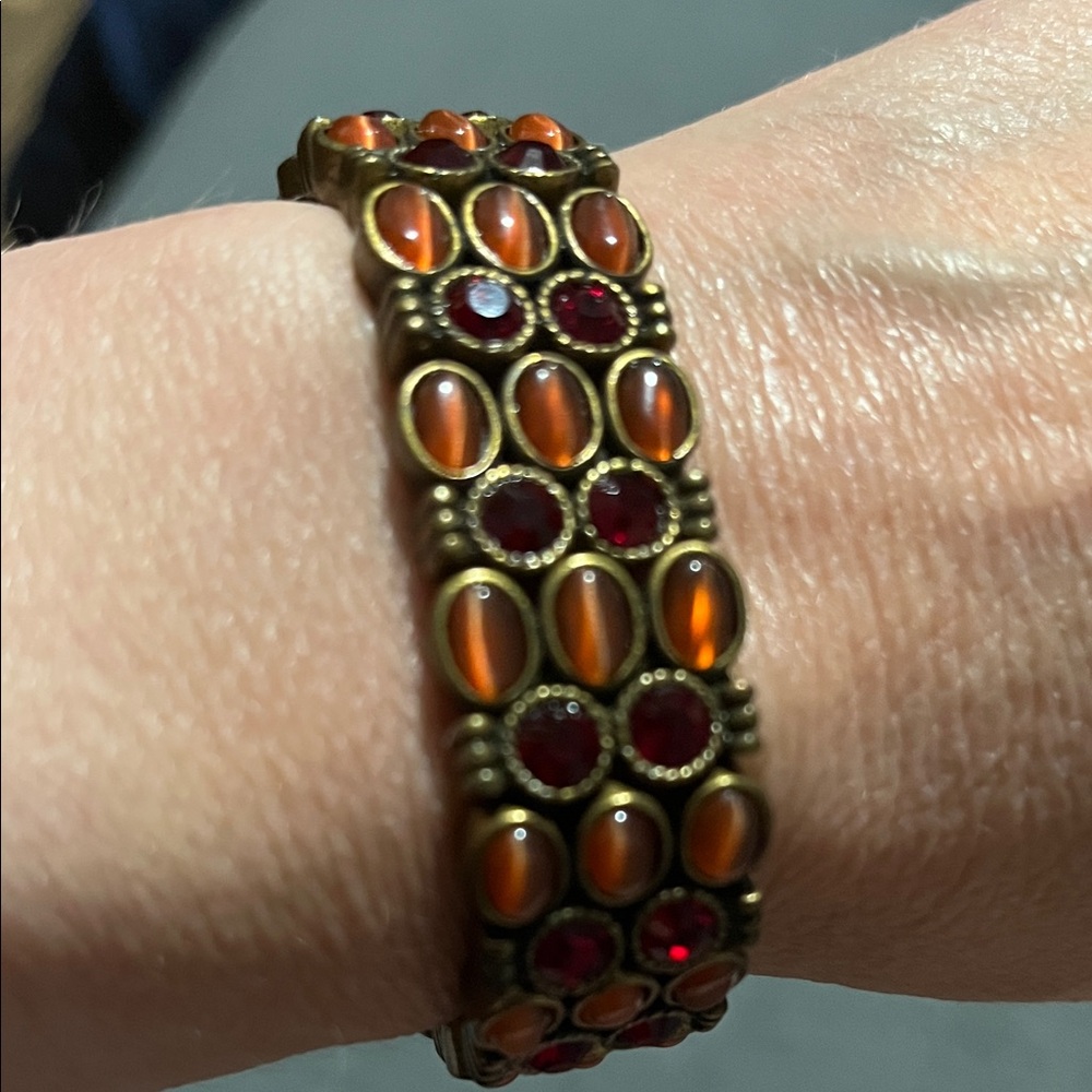 Elegant Gold and Red Women's Bracelet